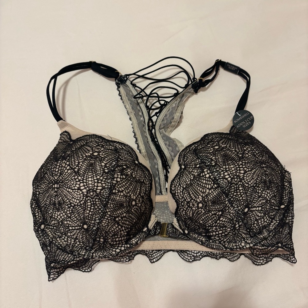 NWT Victoria's Secret Bombshell Push Up Black Lace Bra